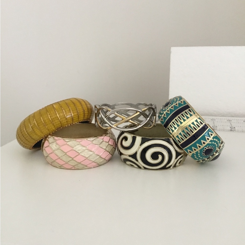 5 Women’s Bracelets